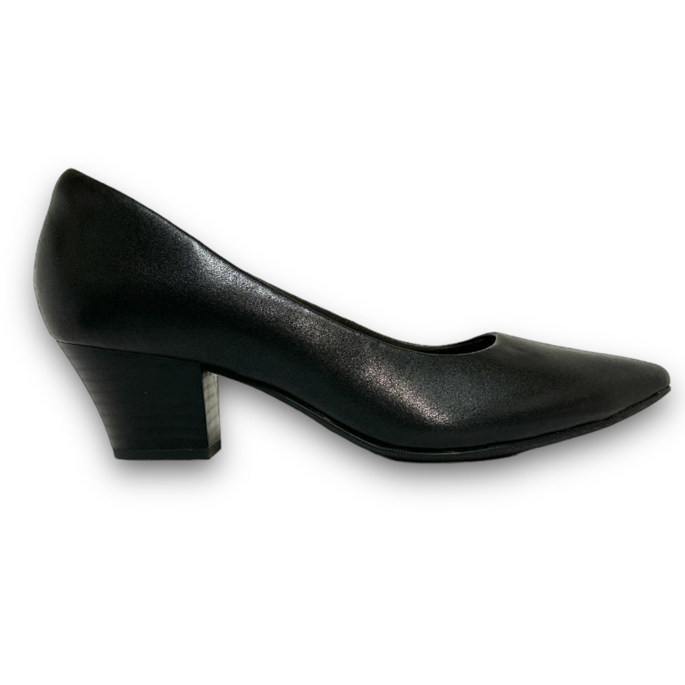 NWT Clarks Collection Teresa Step Black leather heels women’s size 10W